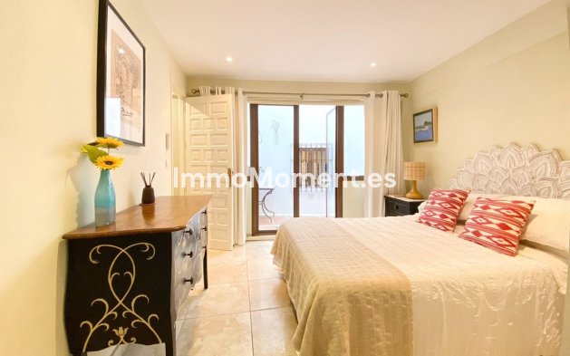 Resale - Townhouse - Marbella - Marbella Centro