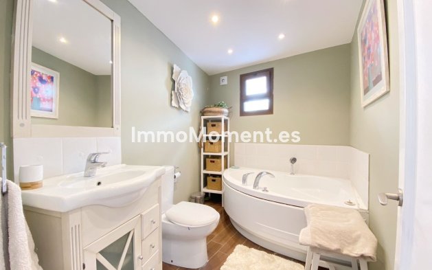 Resale - Townhouse - Marbella - Marbella Centro