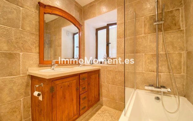 Resale - Townhouse - Marbella - Marbella Centro