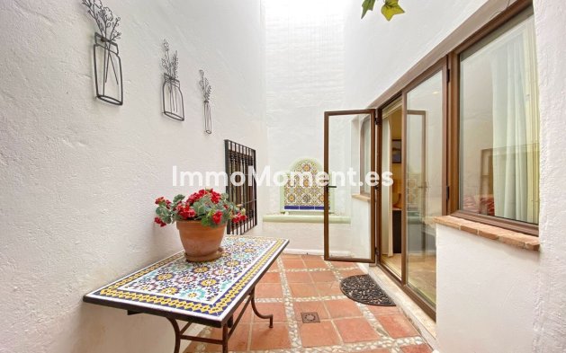 Resale - Townhouse - Marbella - Marbella Centro