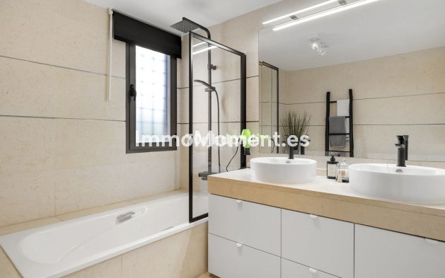 Wiederverkauf - Wohnung - Estepona  - Estepona Centro