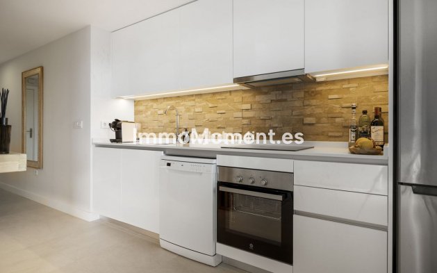 Revente - Appartement - Estepona  - Estepona Centro