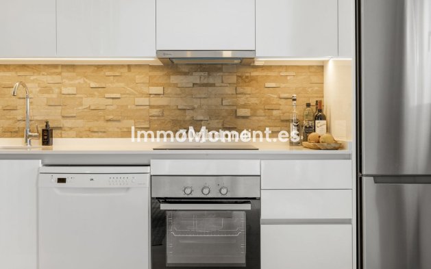 Revente - Appartement - Estepona  - Estepona Centro