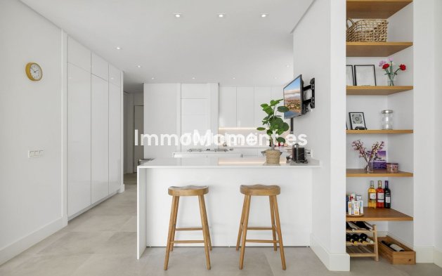 Reventa - Villa - Marbella - Marbella Centro