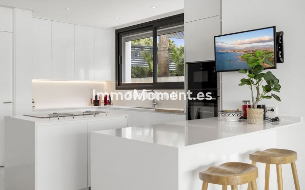 Reventa - Villa - Marbella - Marbella Centro