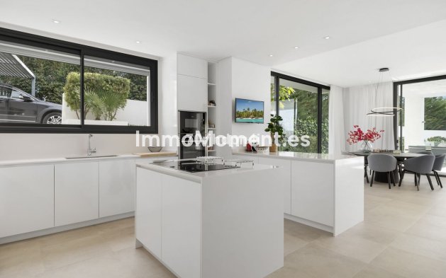 Reventa - Villa - Marbella - Marbella Centro