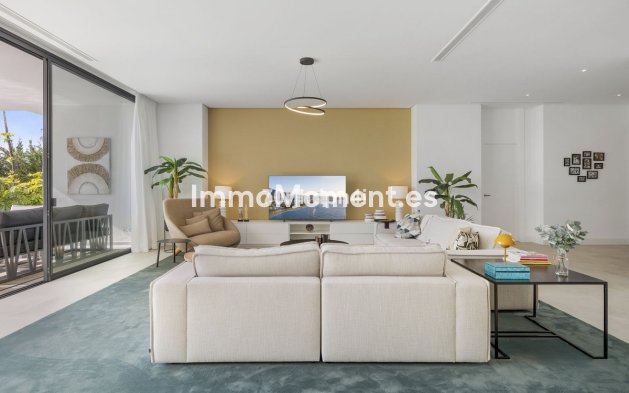 Reventa - Villa - Marbella - Marbella Centro