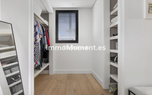 Reventa - Villa - Marbella - Marbella Centro