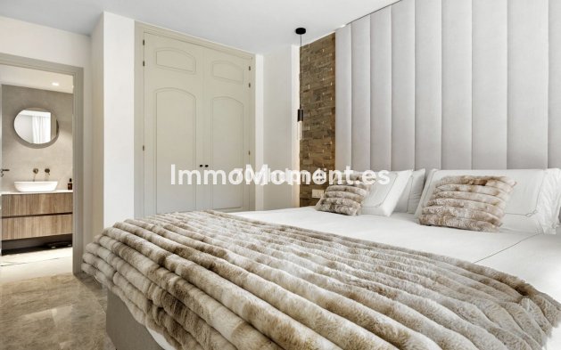 Wiederverkauf - Wohnung - Marbella - Nueva Andalucía