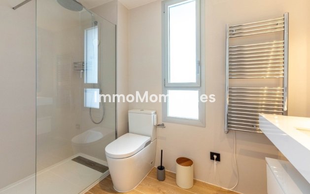 Revente - Appartement - Estepona  - Estepona Centro