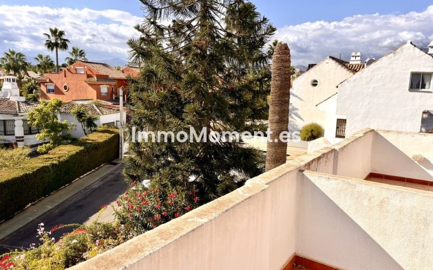 Revente - Maison mitoyenne - Estepona  - Estepona Centro