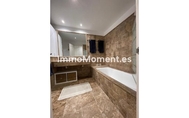 Bestaande woning - Appartement - Estepona  - Estepona Centro
