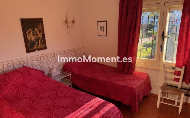 Bestaande woning - Villa - Estepona  - Estepona Centro