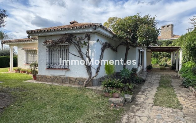 Bestaande woning - Villa - Estepona  - Estepona Centro