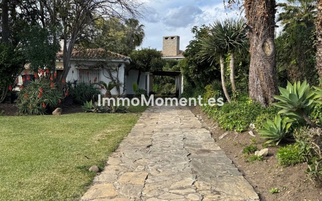 Bestaande woning - Villa - Estepona  - Estepona Centro