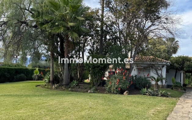 Bestaande woning - Villa - Estepona  - Estepona Centro