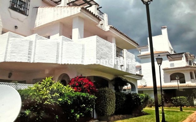 Wiederverkauf - Wohnung - Marbella - Nueva Andalucía