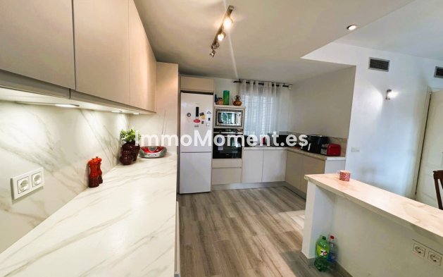 Wiederverkauf - Wohnung - Marbella - Nueva Andalucía