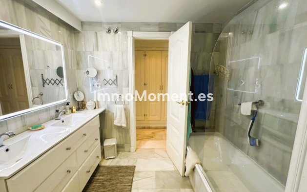 Wiederverkauf - Wohnung - Marbella - Nueva Andalucía