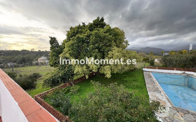 Bestaande woning - Villa - Estepona  - Estepona Centro
