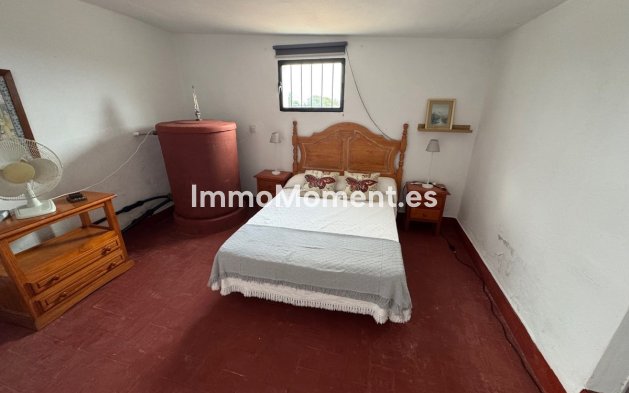 Bestaande woning - Villa - Estepona  - Estepona Centro