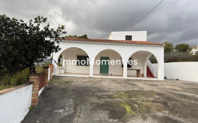 Bestaande woning - Villa - Estepona  - Estepona Centro