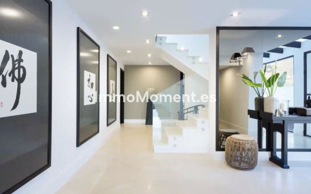 Wiederverkauf - Villa - Marbella - Aloha