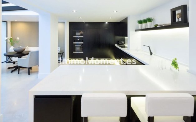 Wiederverkauf - Villa - Marbella - Aloha