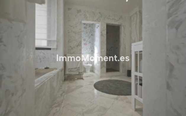 Wiederverkauf - Villa - Marbella - Guadalmina Baja