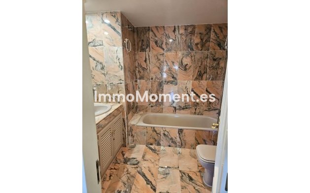 Revente - Maison mitoyenne - Estepona  - Atalaya