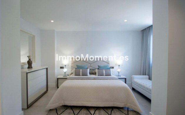 Wiederverkauf - Villa - Marbella - Nueva Andalucía