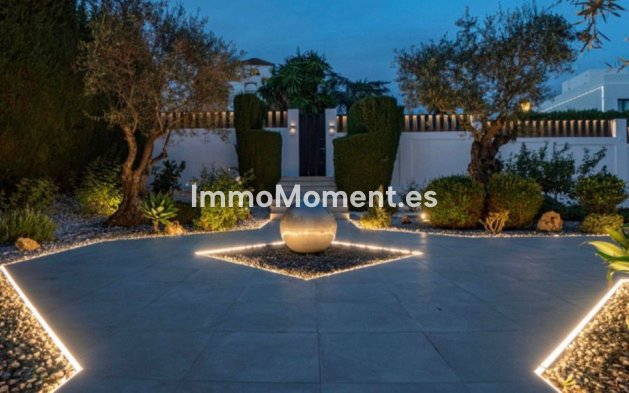 Wiederverkauf - Villa - Marbella - Nueva Andalucía