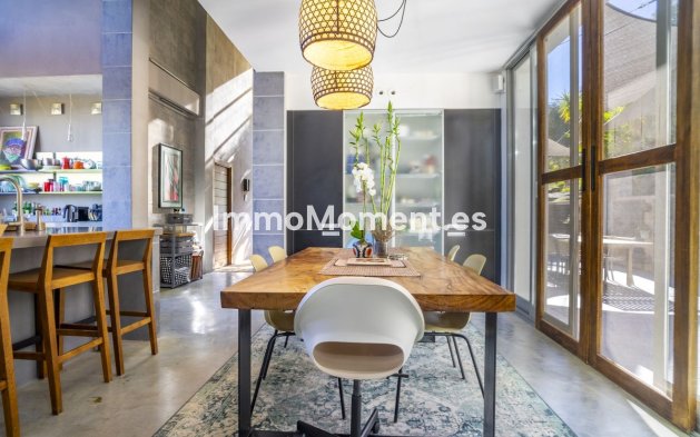 Resale - Villa - Inland  - Monda