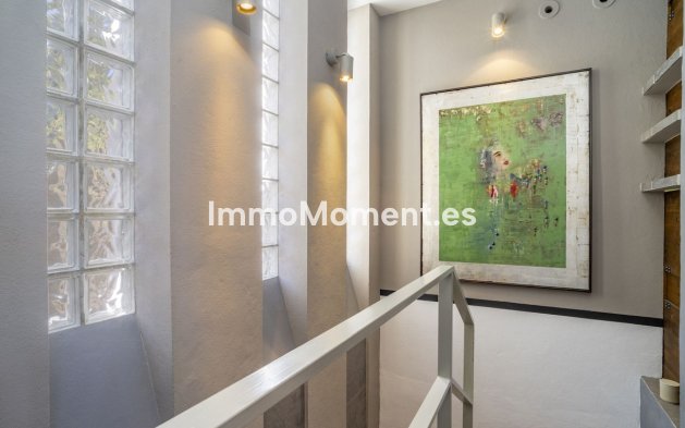 Resale - Villa - Inland  - Monda