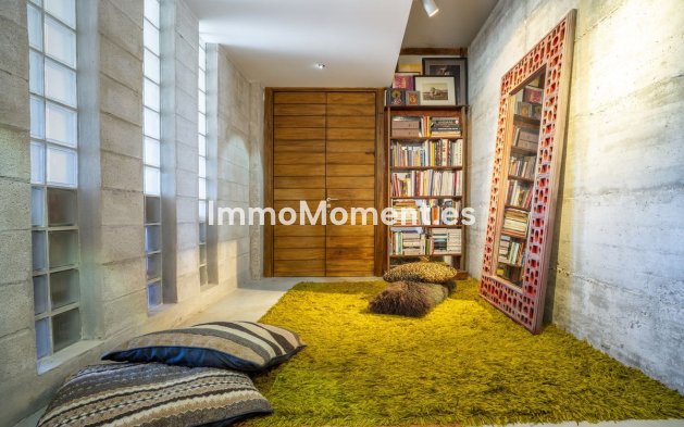 Resale - Villa - Inland  - Monda