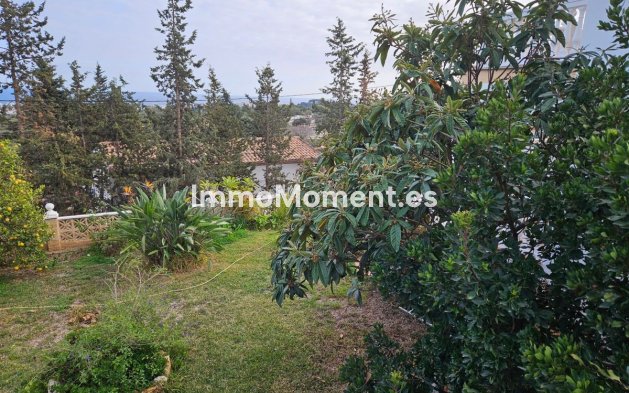 Wiederverkauf - Villa -   Inländisch - Churriana