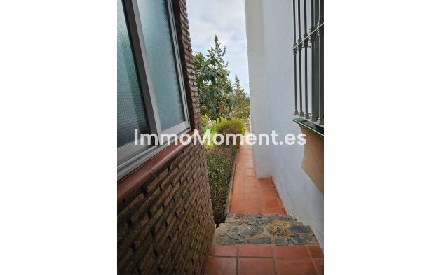 Wiederverkauf - Villa -   Inländisch - Churriana