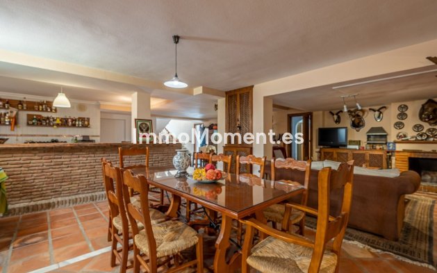 Revente - Villa - Benalmadena - Benalmadena Centro