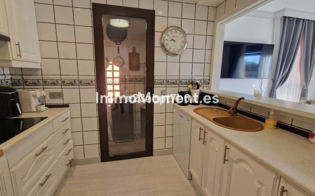 Resale - Apartment - El Paraiso - New Golden Mile