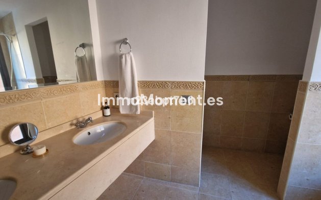 Resale - Apartment - El Paraiso - New Golden Mile
