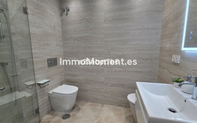 Revente - Maison mitoyenne - Intérieur                       - Istán