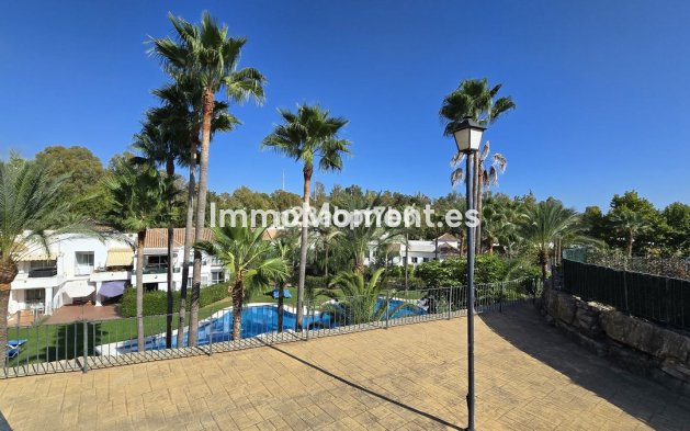 Revente - Appartement - Marbella - Nueva Andalucía