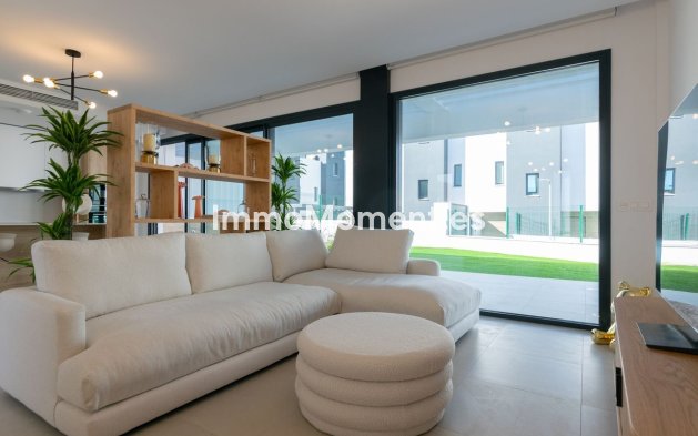 Wiederverkauf - Villa - Estepona  - Atalaya