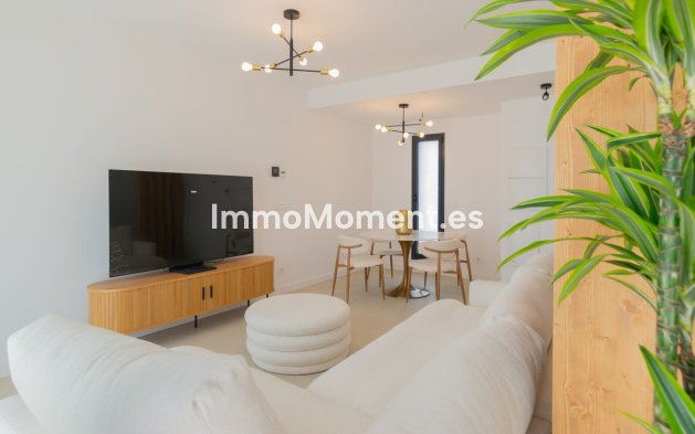 Wiederverkauf - Villa - Estepona  - Atalaya