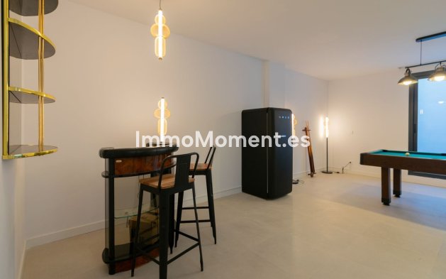 Wiederverkauf - Villa - Estepona  - Atalaya