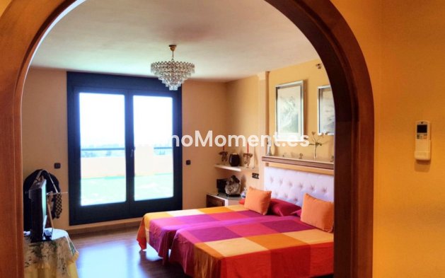 Reventa - Villa - Estepona  - Estepona Centro