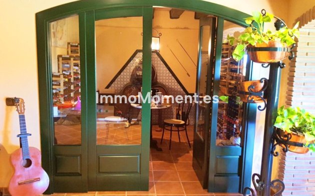 Reventa - Villa - Estepona  - Estepona Centro