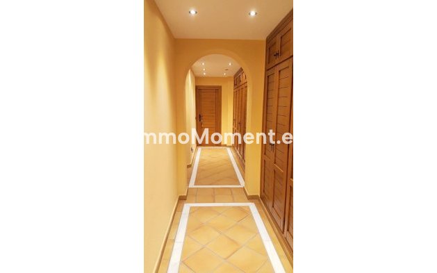 Reventa - Villa - Estepona  - Estepona Centro