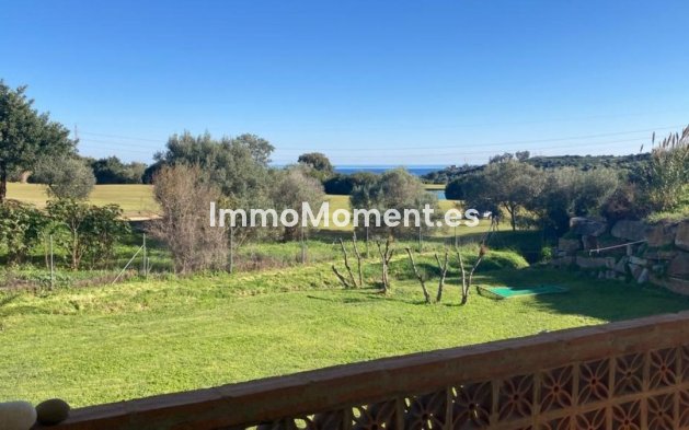 Resale - Villa - Estepona - Estepona Centro