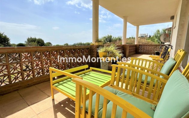 Resale - Villa - Estepona - Estepona Centro